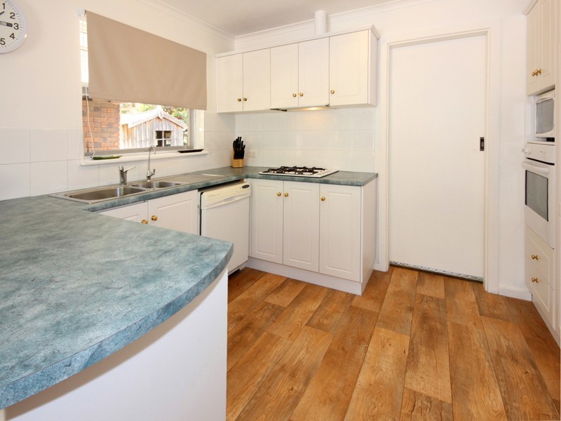 19 Sunnybanks Drive, Happy Valley SA 5159