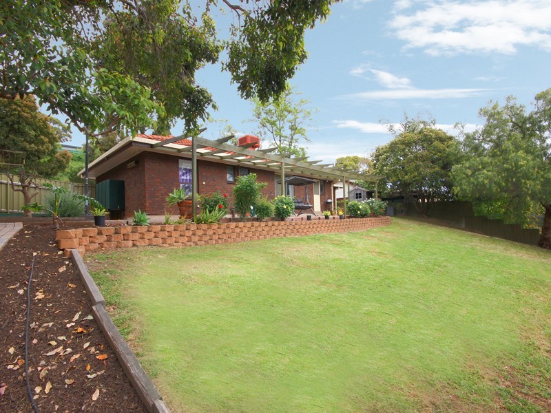 19 Sunnybanks Drive, Happy Valley SA 5159