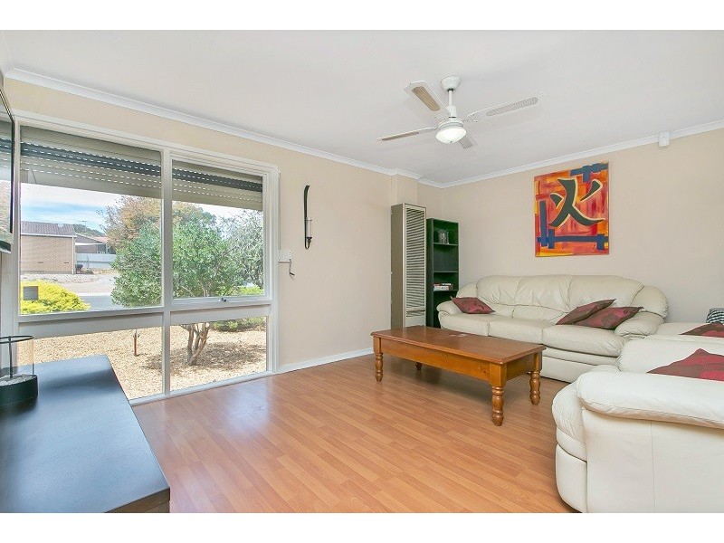 33 Helsinki Road, Hackham West SA 5163