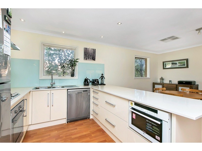 33 Helsinki Road, Hackham West SA 5163