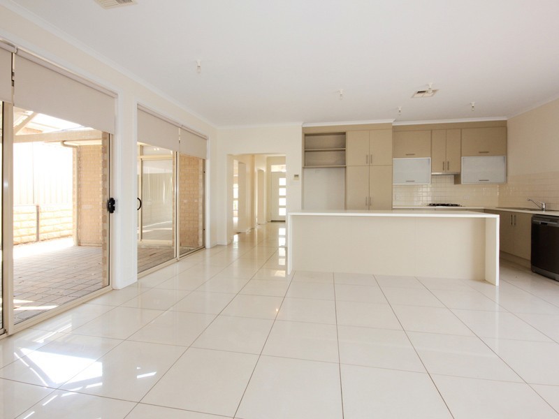 7 Sameden Drive, Noarlunga Downs SA 5168