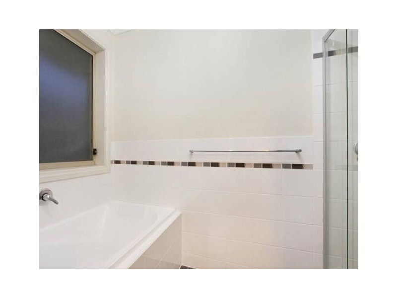 17 Yeltana Avenue, Huntfield Heights SA 5163