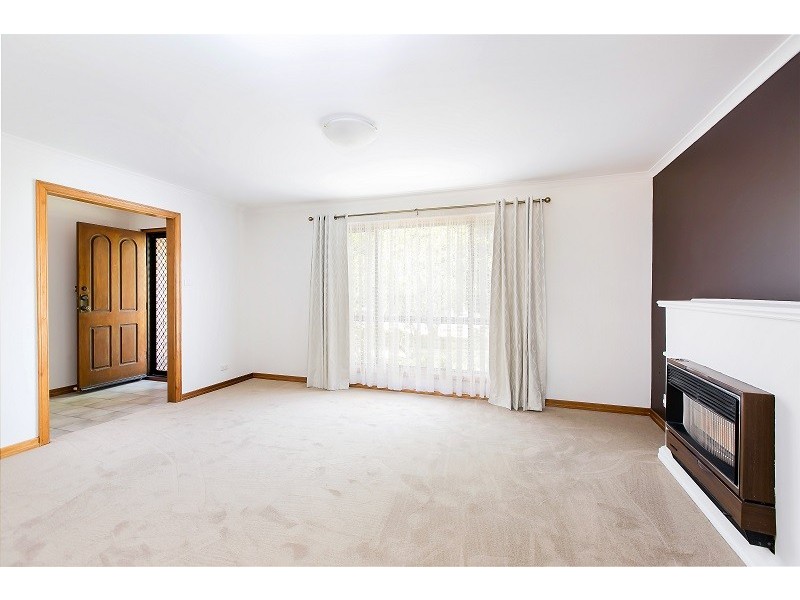 6 Minerva Grove, Happy Valley SA 5159