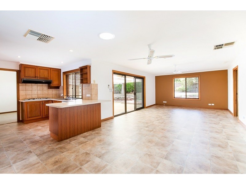 6 Minerva Grove, Happy Valley SA 5159