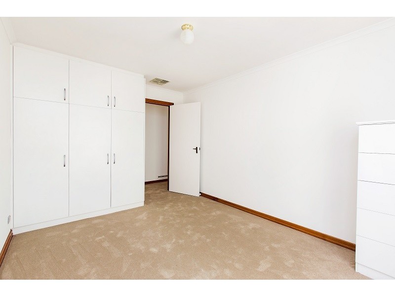 6 Minerva Grove, Happy Valley SA 5159