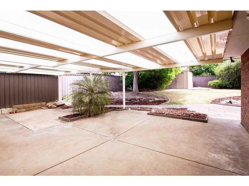 6 Minerva Grove, Happy Valley SA 5159