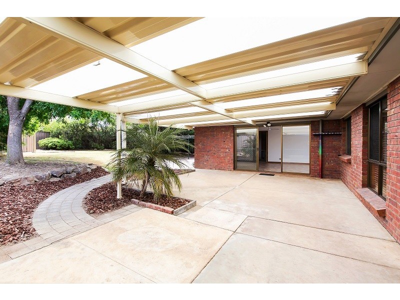 6 Minerva Grove, Happy Valley SA 5159
