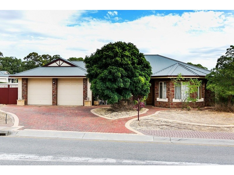 22 Jimmy Watson Drive, Woodcroft SA 5162