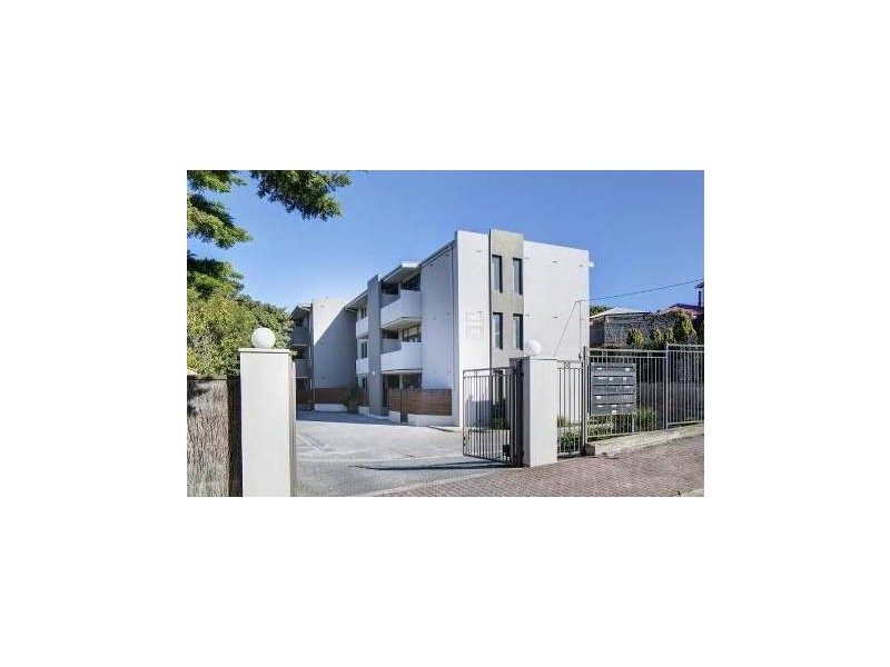 12/4 Bristol Place, Glenelg South SA 5045