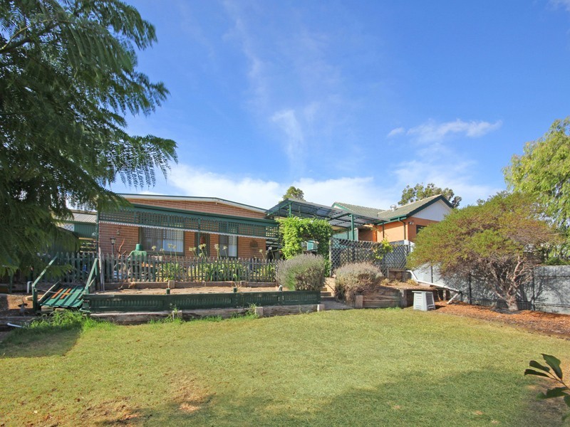 6 Norongo Street, O’sullivan Beach SA 5166