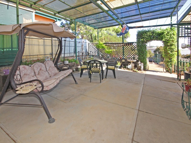 6 Norongo Street, O’sullivan Beach SA 5166