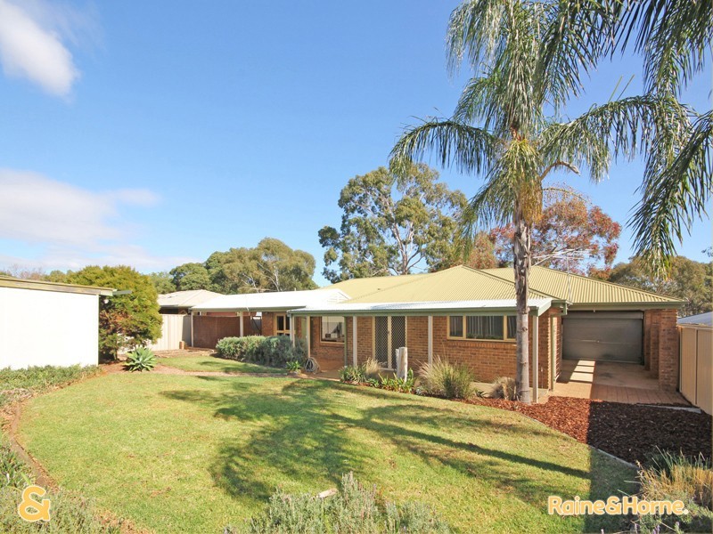 39 Southbound Avenue, Aberfoyle Park SA 5159