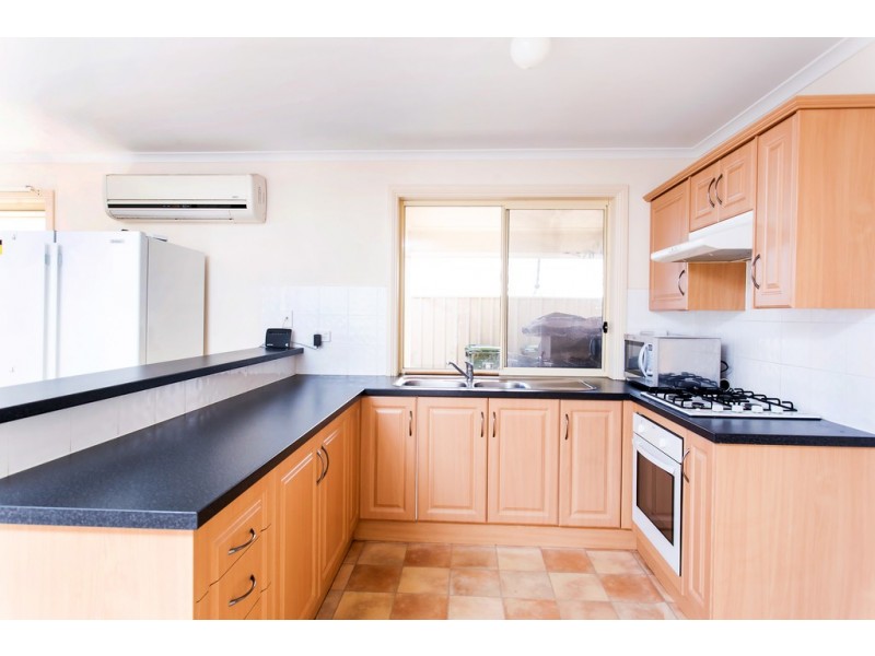 26 Perry Road, Huntfield Heights SA 5163