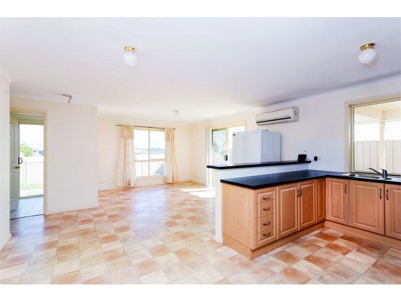 26 Perry Road, Huntfield Heights SA 5163