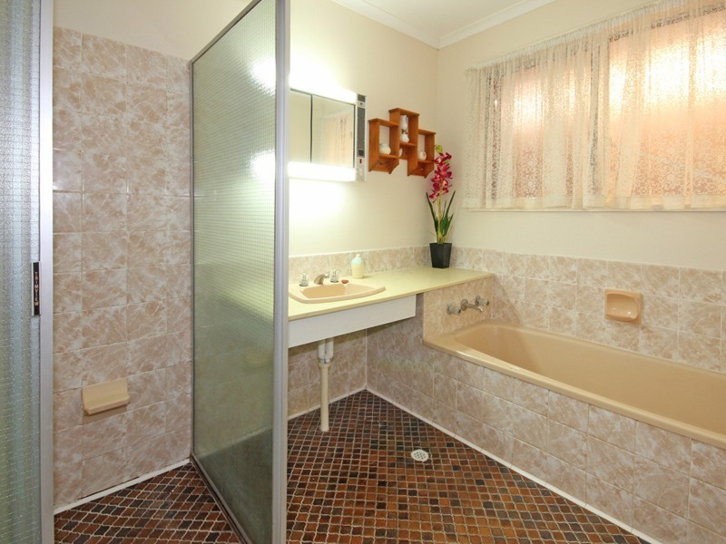 27 Hawthorndene Drive, Glenalta SA 5052