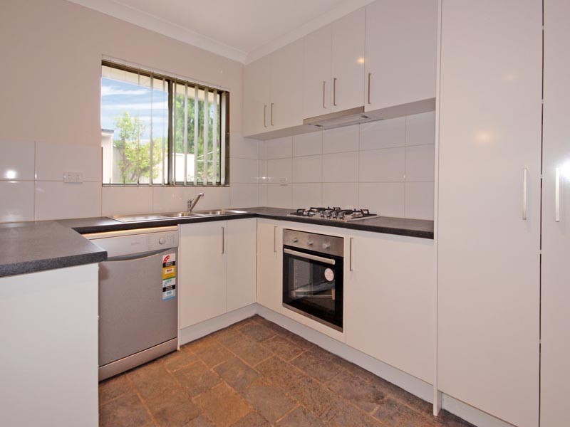 25 Collins Parade, Hackham SA 5163