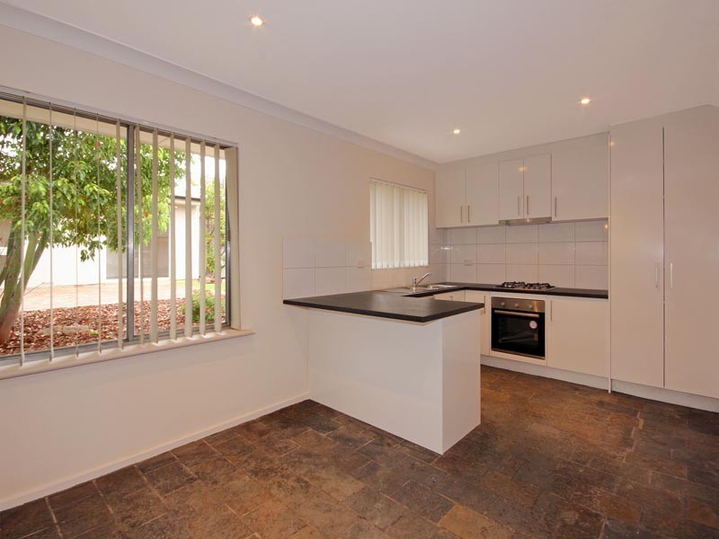 25 Collins Parade, Hackham SA 5163