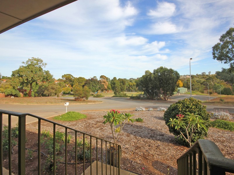 18 Gerald Court, Christie Downs SA 5164