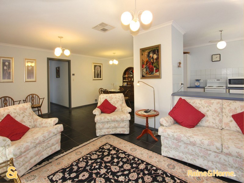 48 Manning Road, Aberfoyle Park SA 5159