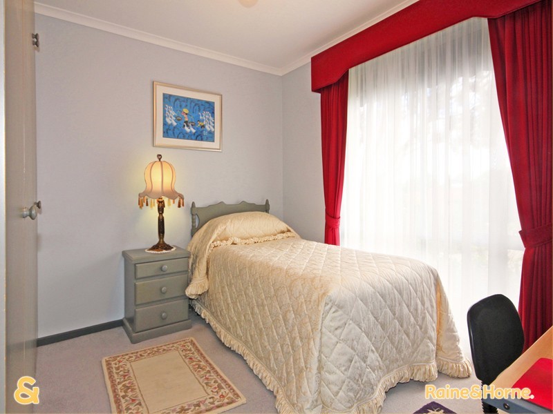 48 Manning Road, Aberfoyle Park SA 5159