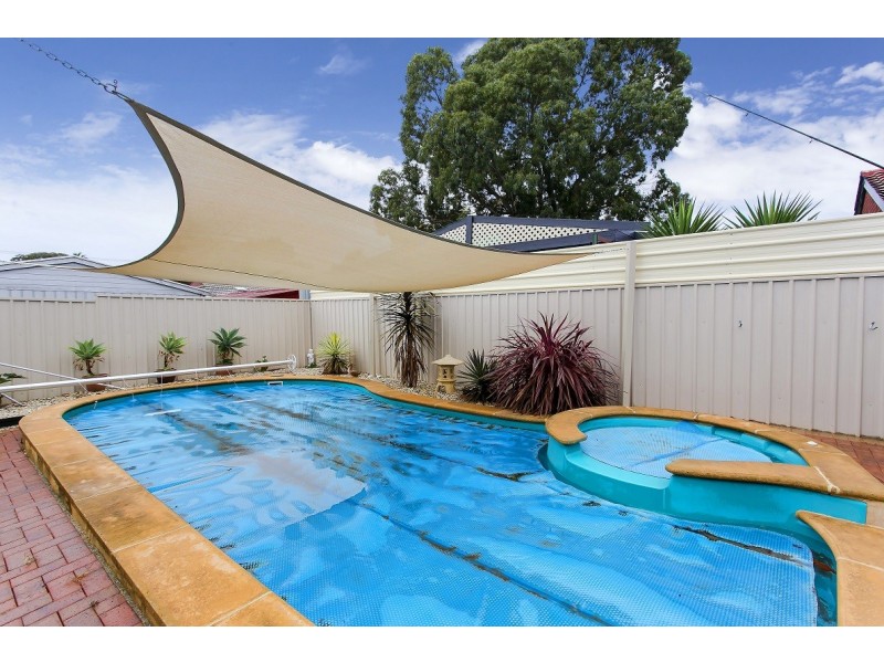 9 McCartney Street, Morphett Vale SA 5162