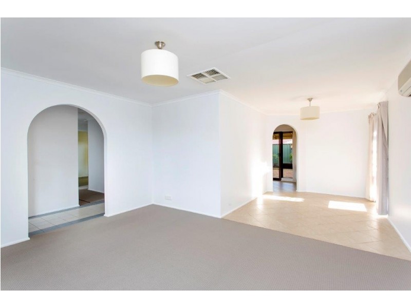 19 Surreyville Grove, Old Reynella SA 5161