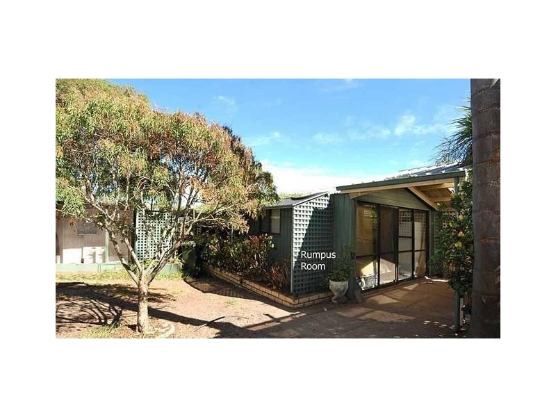 28 Lyn street, Aberfoyle Park SA 5159