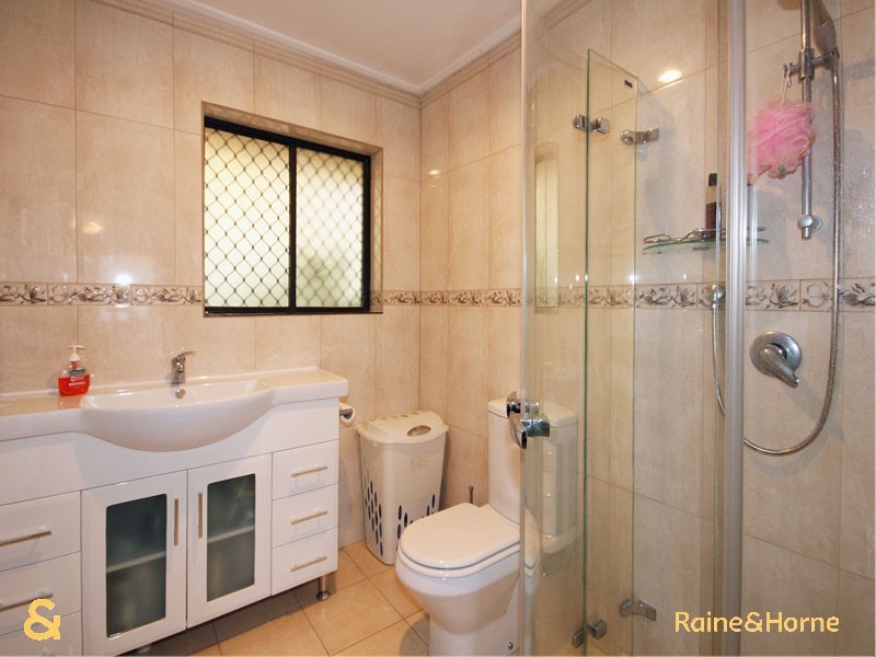 3 Ween Avenue, Happy Valley SA 5159