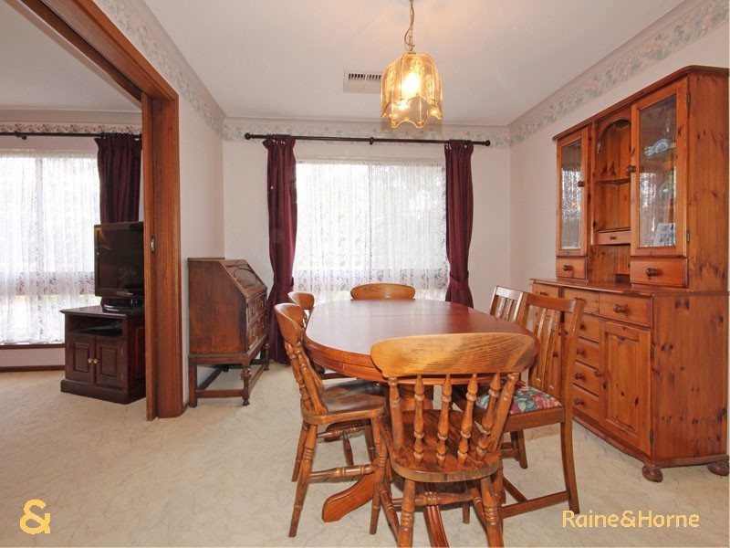 3 Ween Avenue, Happy Valley SA 5159