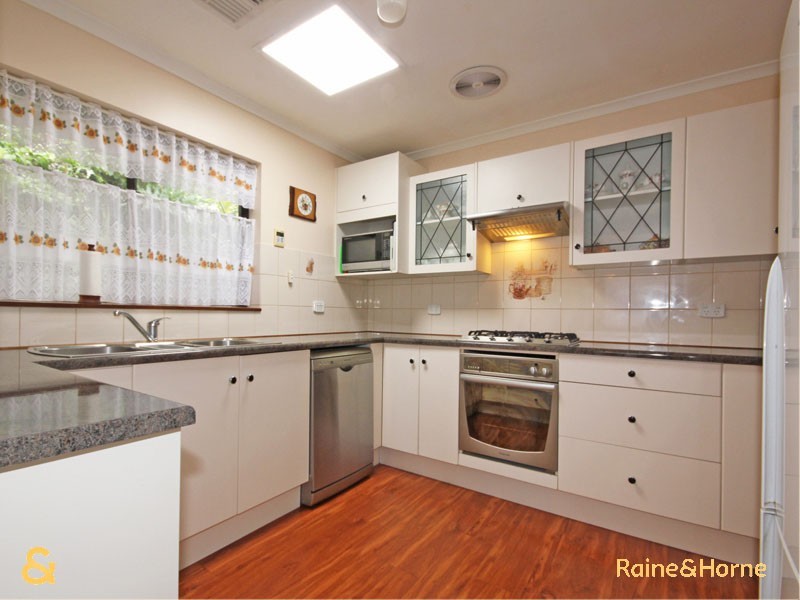 3 Ween Avenue, Happy Valley SA 5159