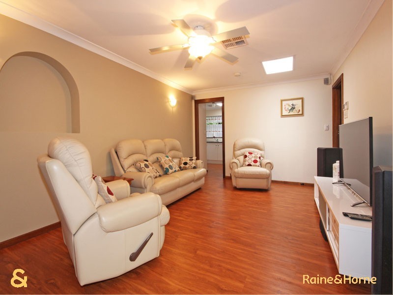3 Ween Avenue, Happy Valley SA 5159