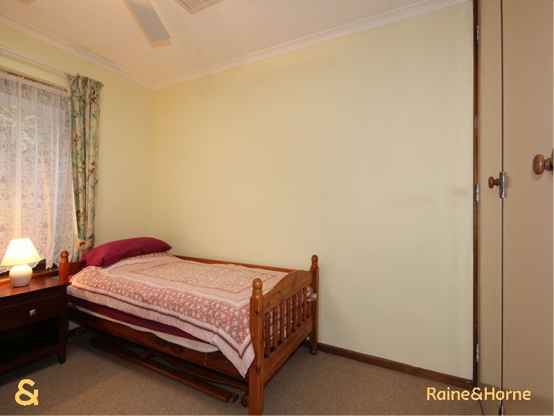 3 Ween Avenue, Happy Valley SA 5159