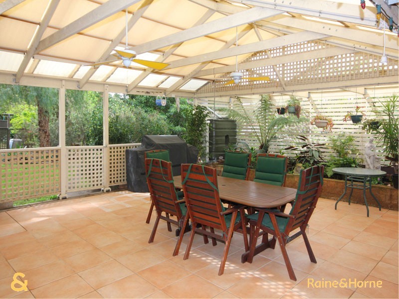 3 Ween Avenue, Happy Valley SA 5159
