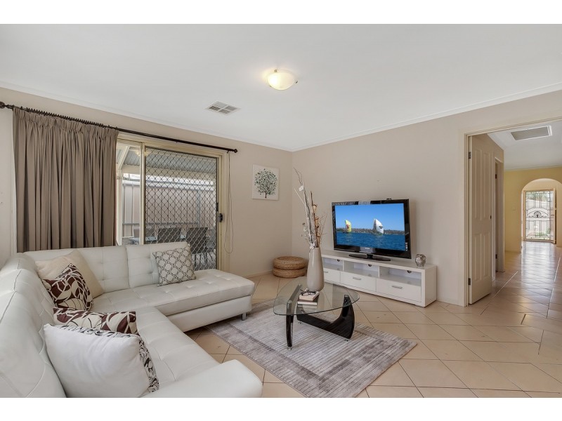 36 Mullen Close, Woodcroft SA 5162