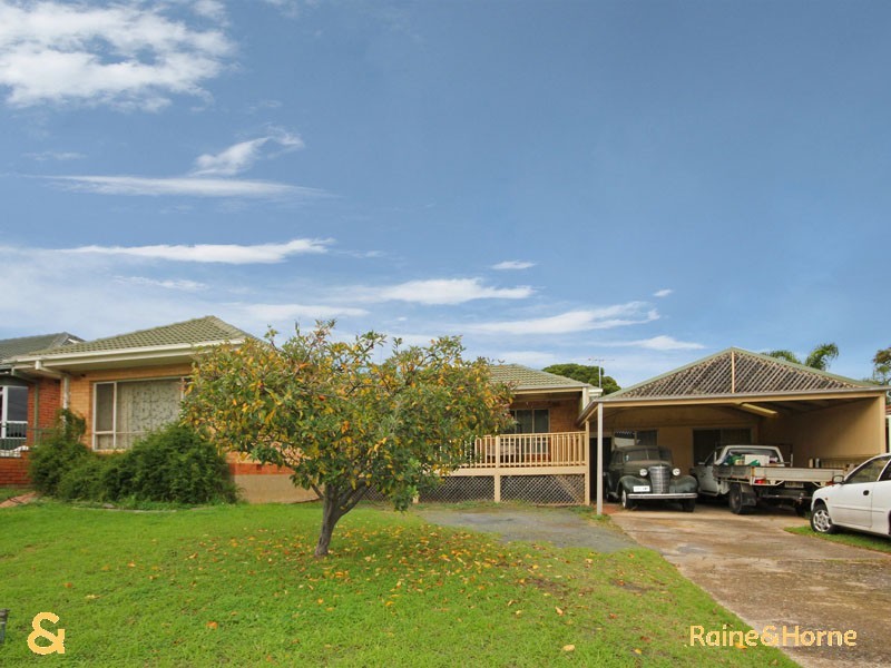8 Roger Road, Morphett Vale SA 5162