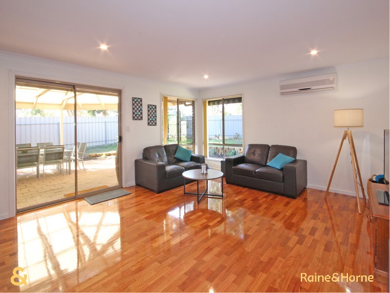 10 Mori Street, Woodcroft SA 5162