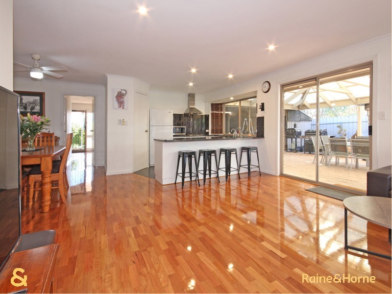 10 Mori Street, Woodcroft SA 5162