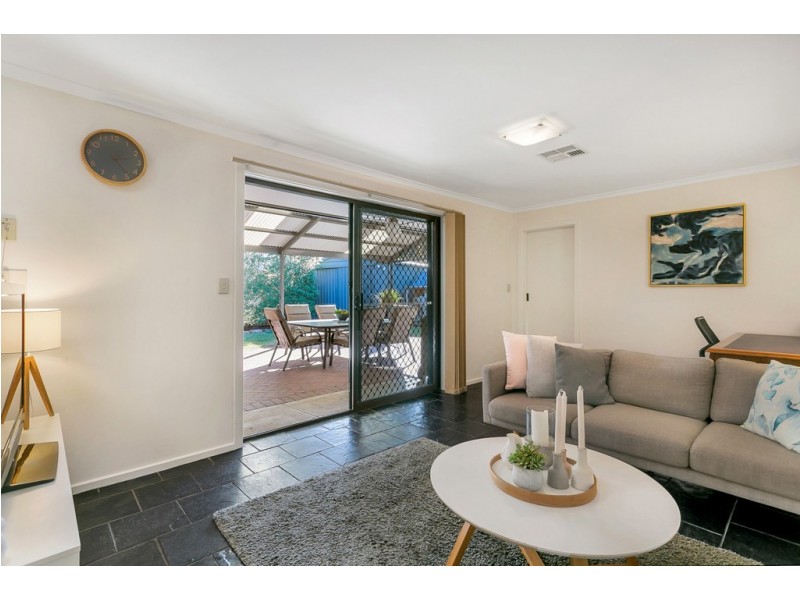 6 Dylan Court, Woodcroft SA 5162