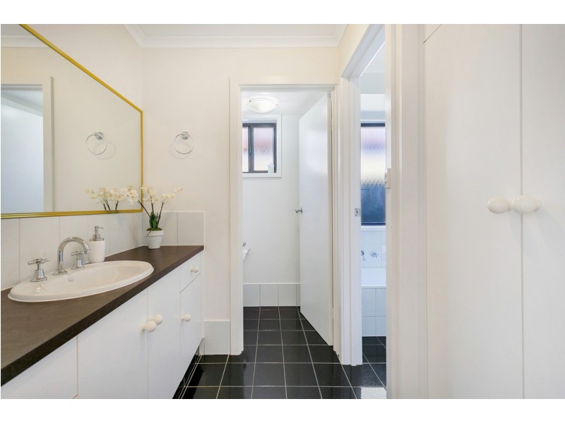 6 Dylan Court, Woodcroft SA 5162