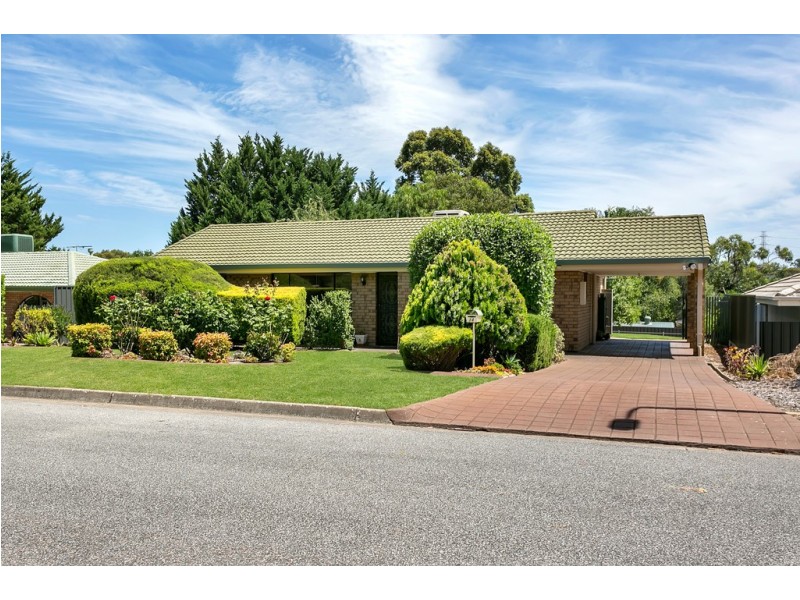 14 Garnet Crescent, Flagstaff Hill SA 5159