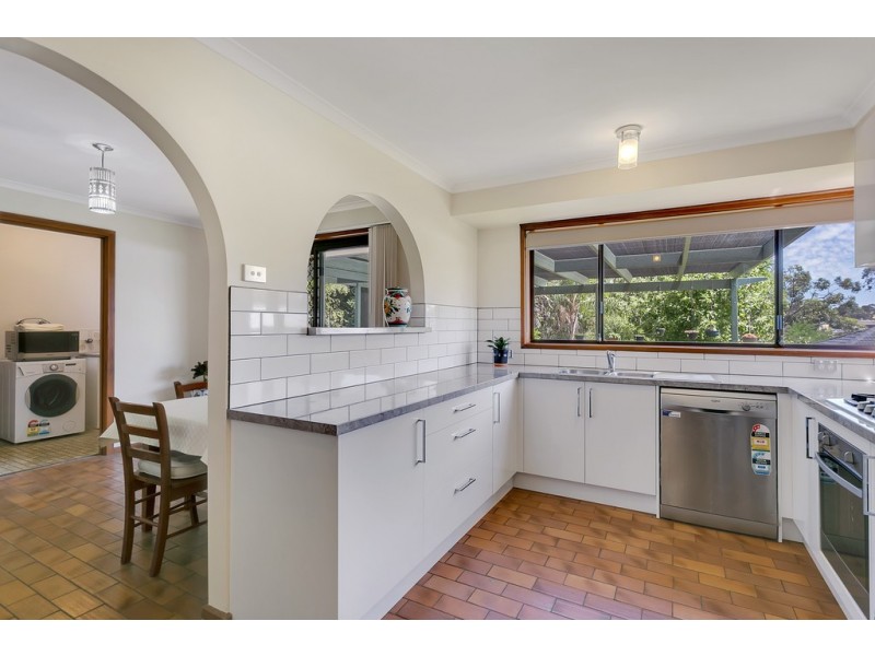14 Garnet Crescent, Flagstaff Hill SA 5159