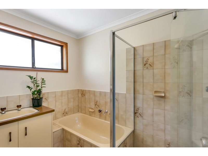 14 Garnet Crescent, Flagstaff Hill SA 5159