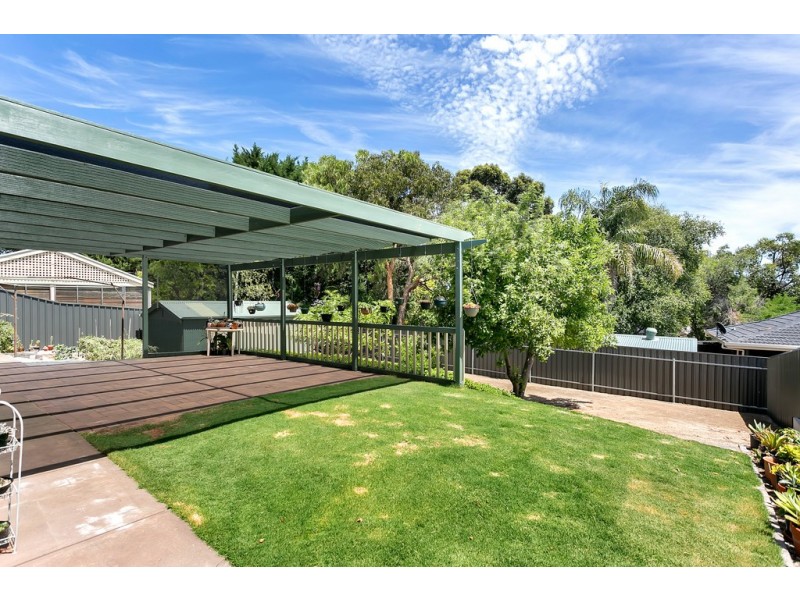 14 Garnet Crescent, Flagstaff Hill SA 5159