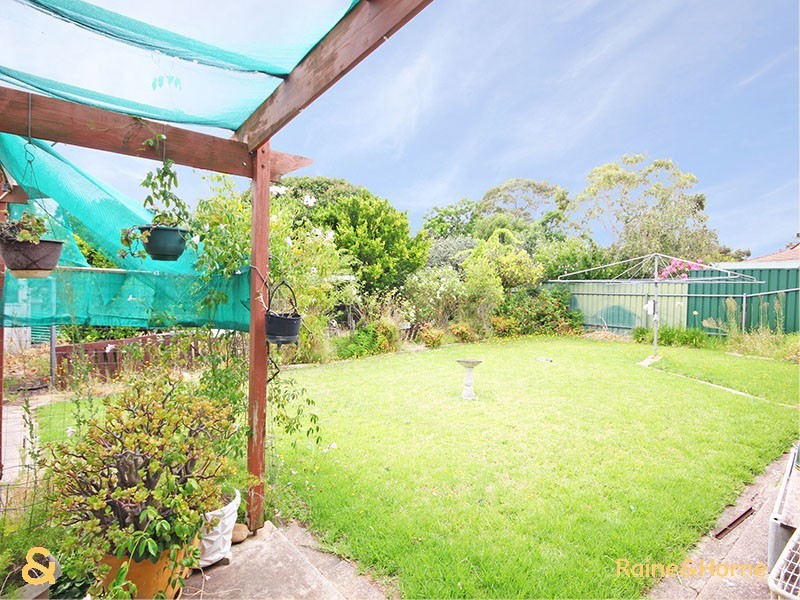 21 Suffolk Drive, Morphett Vale SA 5162