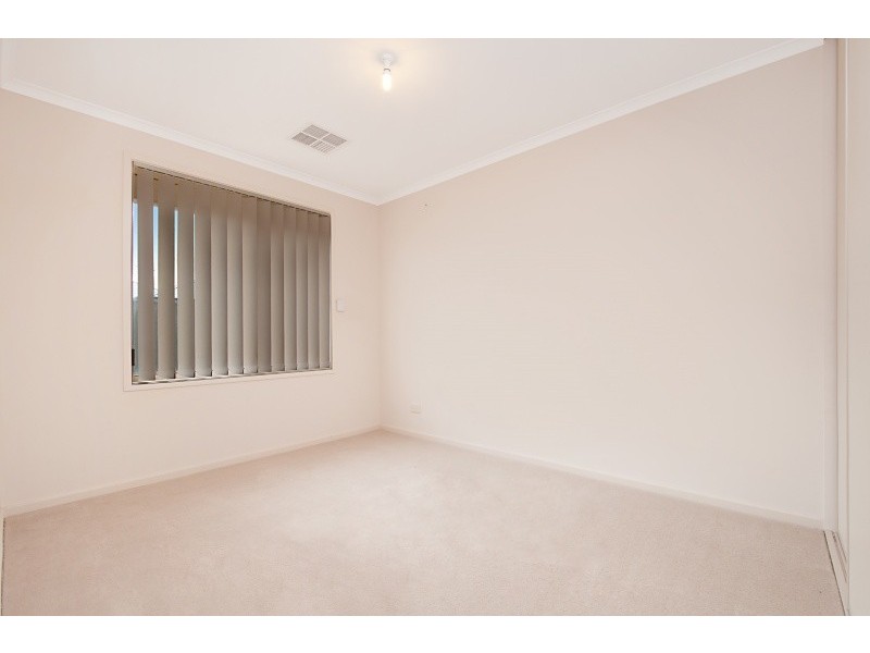 150 President Avenue, Andrews Farm SA 5114