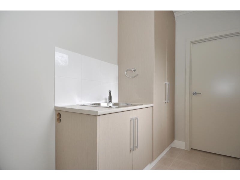 24 Kennedy Street, St Agnes SA 5097