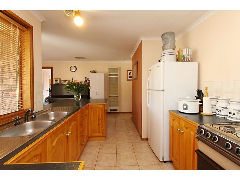 5 Grasslands Court, Wynn Vale SA 5127