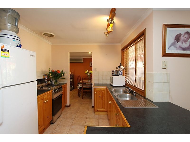 5 Grasslands Court, Wynn Vale SA 5127