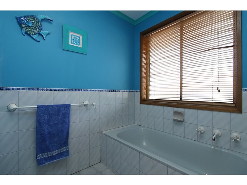 5 Grasslands Court, Wynn Vale SA 5127