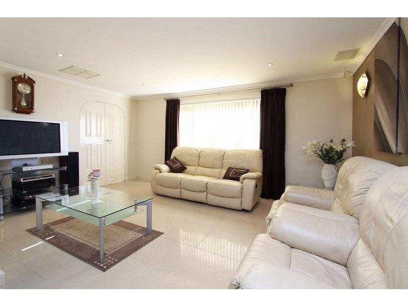 50 Pacific Boulevard, Hillbank SA 5112